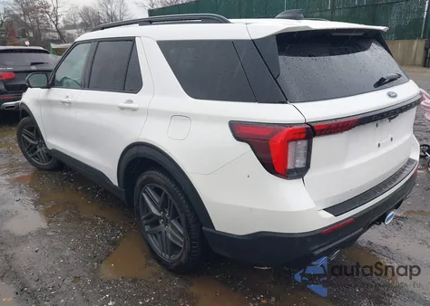2025 Ford Explorer St z USA, uszkodzony, nr VIN 1FMWK8GCXSGA88841